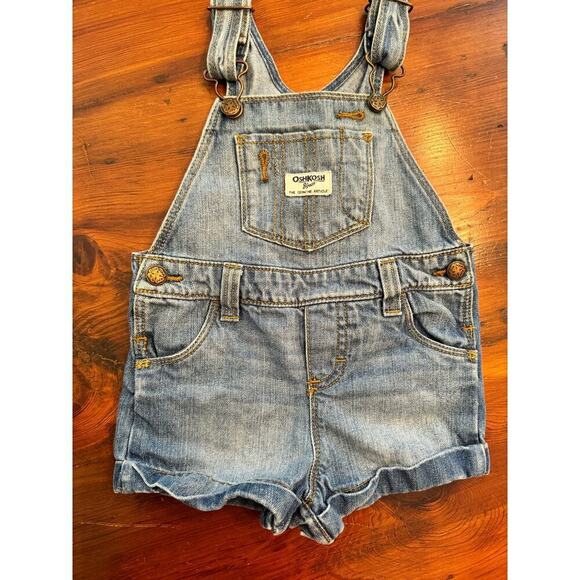 Oshkosh b’gosh vest back short overalls shortalls size 18 months - Picture 1 of 5
